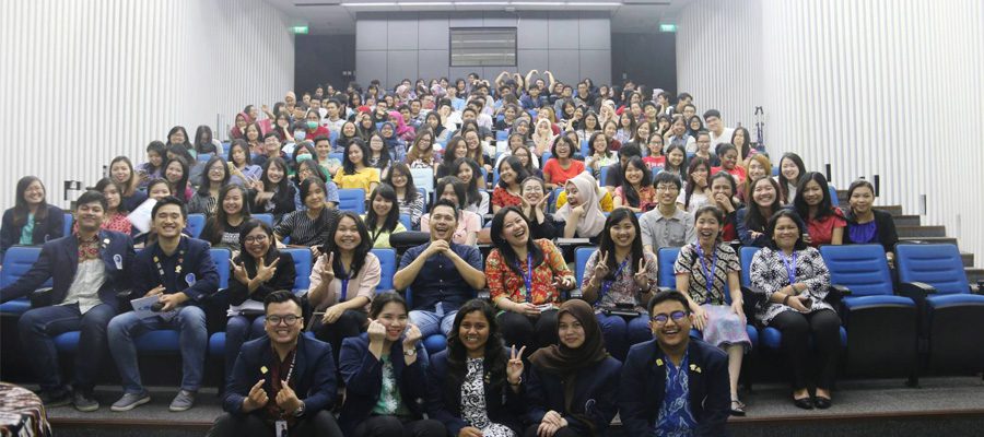 Taufik lie akuntansi kuliah tamu seminar industri perhotelan UMN universitas multimedia nusantara universitas terbaik di jakarta