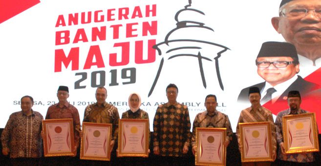 penghargaan anugerah banten maju kampus universitas multimedia nusantara umn universitas terbaik di jakarta