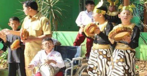 Mahasiswa UMN Melaksanakan Kegiatan Pengabdian Masyarakat Bersama Mahasiswa Dari 9 Negara