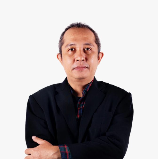 Dr. Suwito Casande, S.Sn., M.Ds.