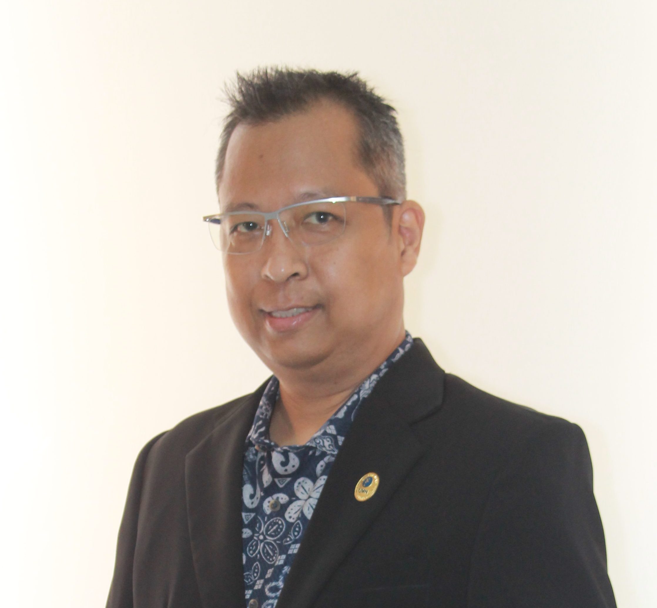 Anton Binsar, S.Sos., M.Si.