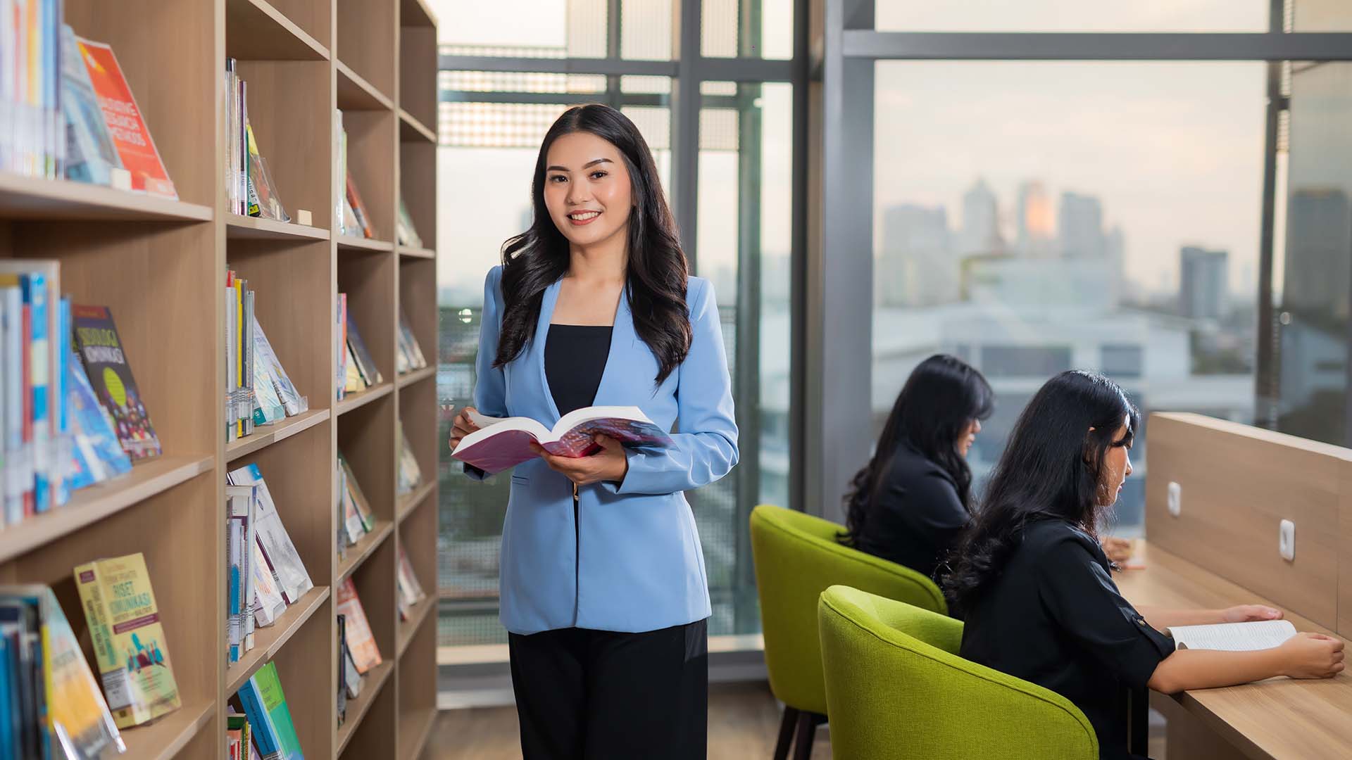 Perpustakaan (Kampus UMN Menara Kompas)