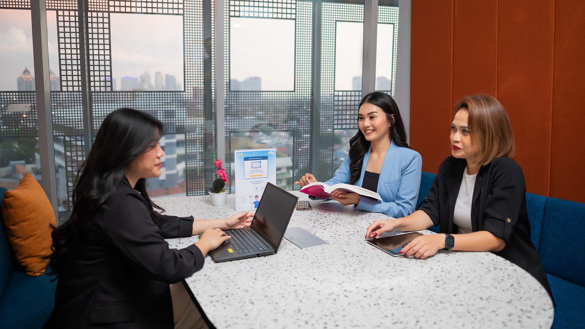 Ruang Diskusi (Kampus UMN Menara Kompas)
