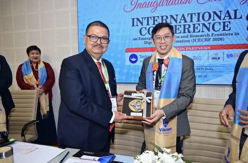 Dekan FTI UMN Soroti Transformasi Digital Berkelanjutan dalam Konferensi ICECRF 2026