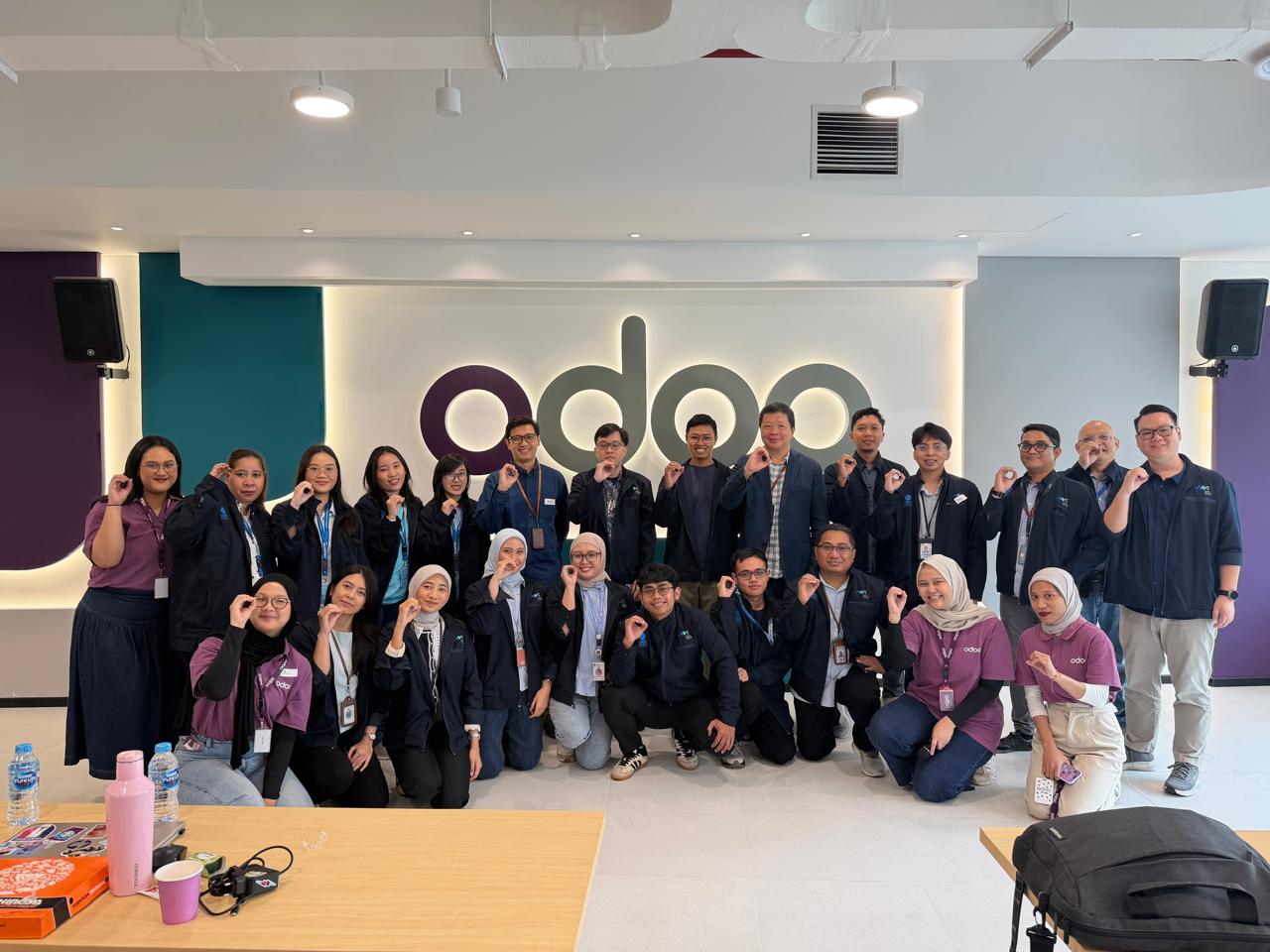 Integrasikan Teori Bisnis dan Teknologi, MMT UMN Sambangi PT Odoo Software Indonesia