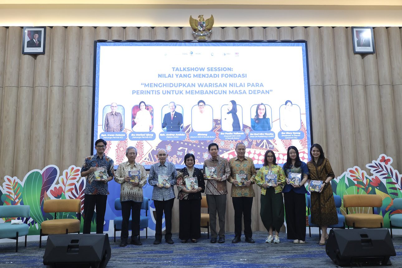 UMN Rayakan Keberhasilan Hasil Karya Mahasiswa: Buku Kisah Para Perintis Kompas Gramedia