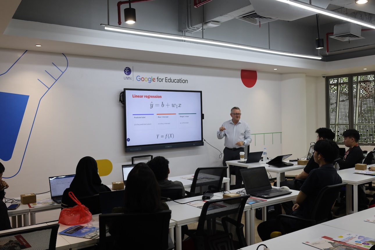 AI Workshop by Cardiff University Bekali Mahasiswa UMN Pemahaman Dasar hingga Etika Penggunaan AI